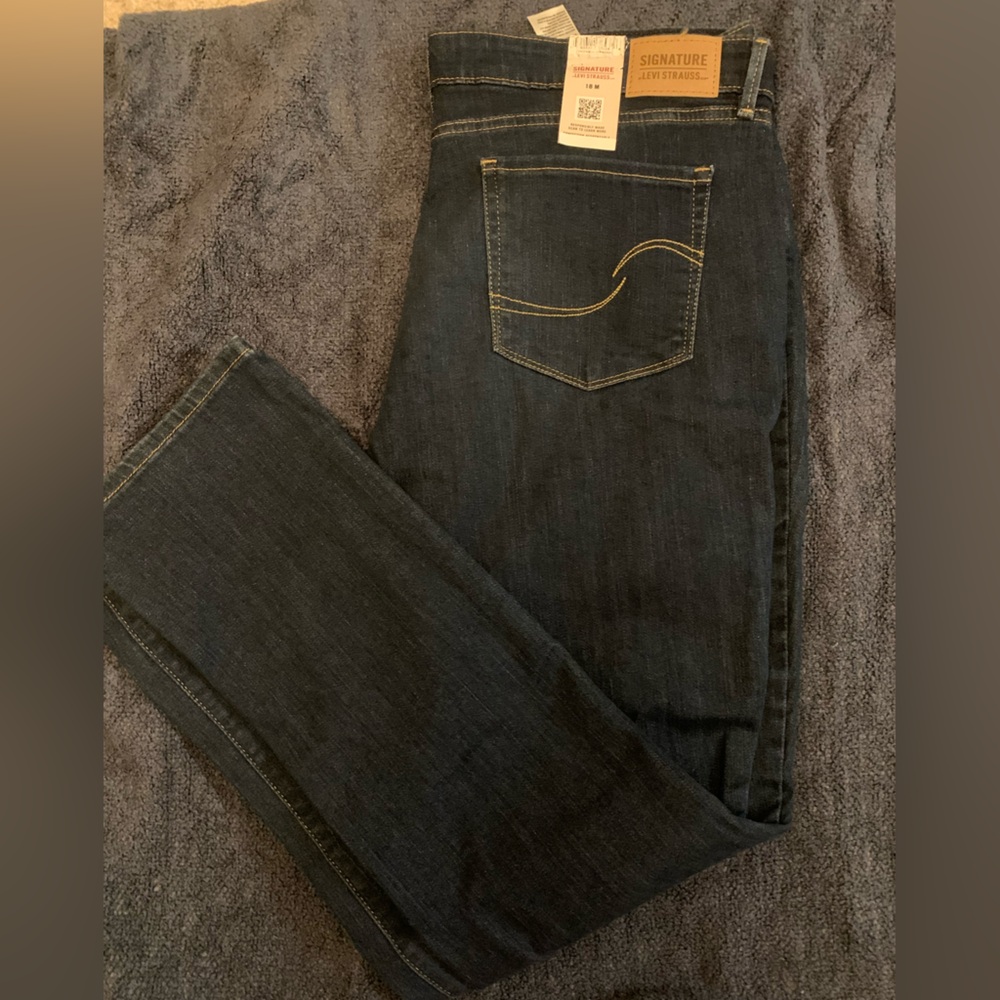 Signature by Levi Strauss Women's Dark Blue Straight Jeans